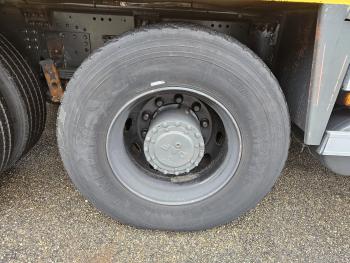 DAF CF 85.330 ATI / 40 t/m CRANE / KRAN / 8.500 km!
